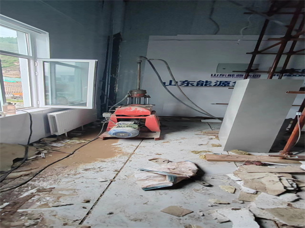 邗江地基基础下沉墙体裂缝加固注浆顶升施工