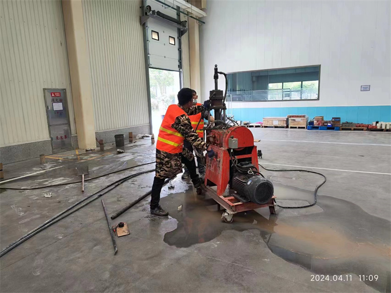 邗江厂房地面下沉塌陷注浆加固施工